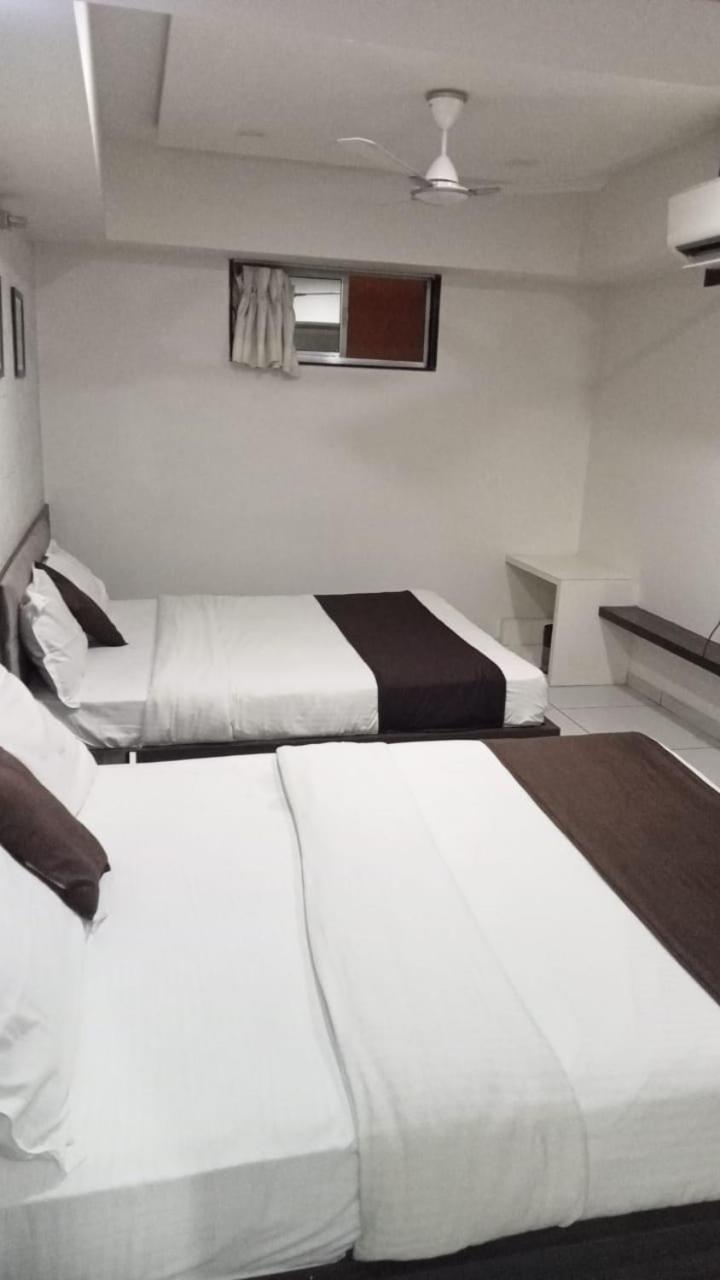 Hotel Best Velly Ґандінаґар Екстер'єр фото