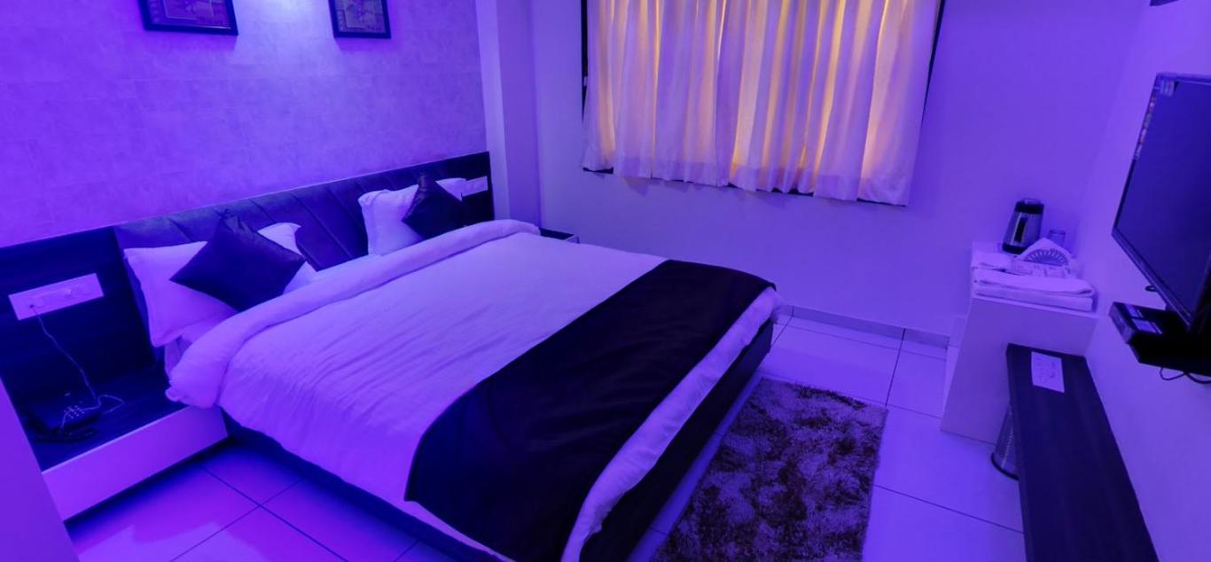 Hotel Best Velly Ґандінаґар Екстер'єр фото